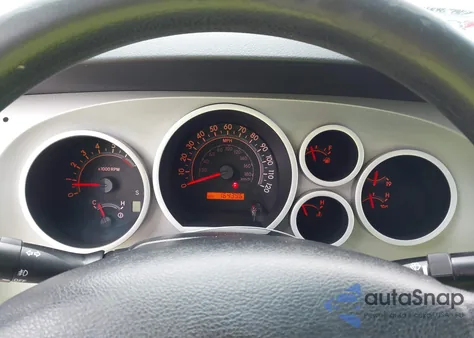 2008 Toyota Tundra Sr5 5.7L V8 z USA, uszkodzony, nr VIN 5TFBV54128X068023